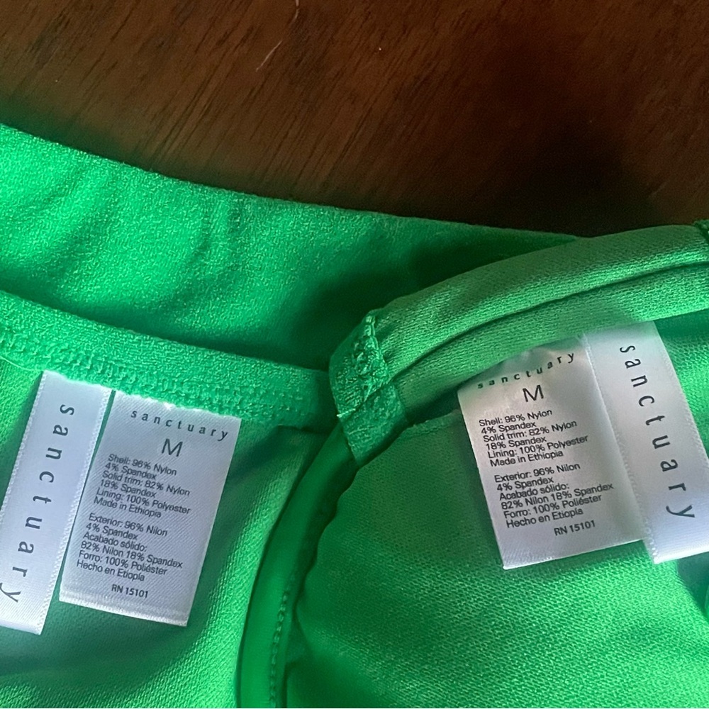 Sanctuary  Swim Sandbar  Kelly Green Solid  Bikini Set Size Medium - Picture 5 of 12